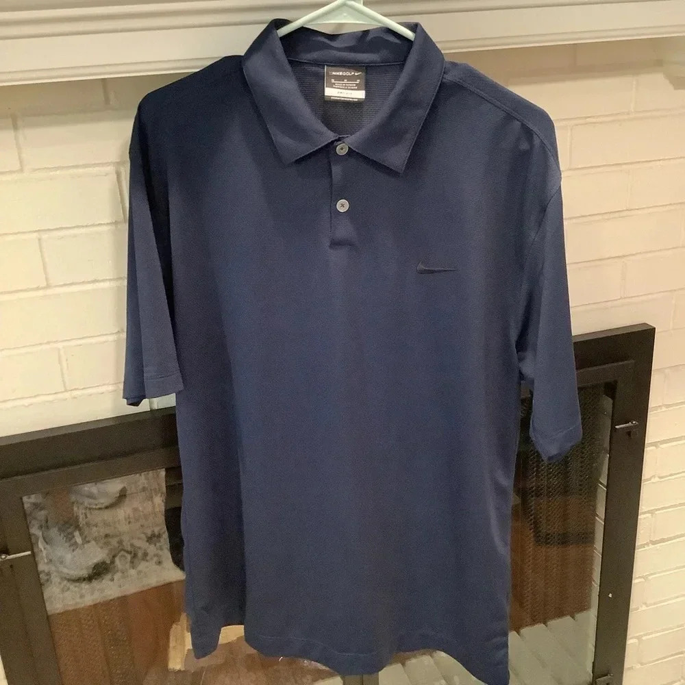 #295 Nike Dri Fit Performance Polo Size Medium